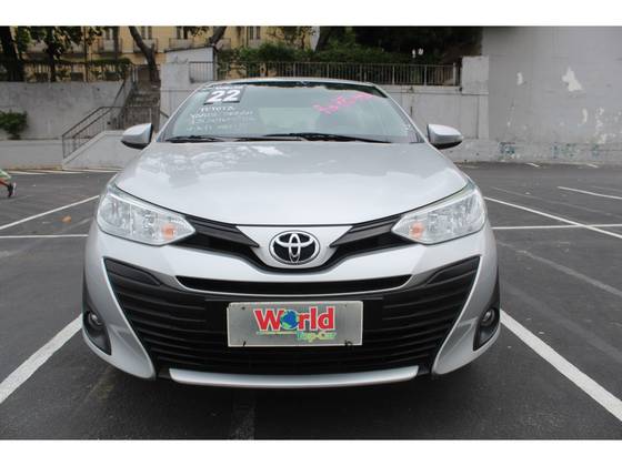 TOYOTA YARIS 1.5 16V FLEX SEDAN XL LIVE MULTIDRIVE